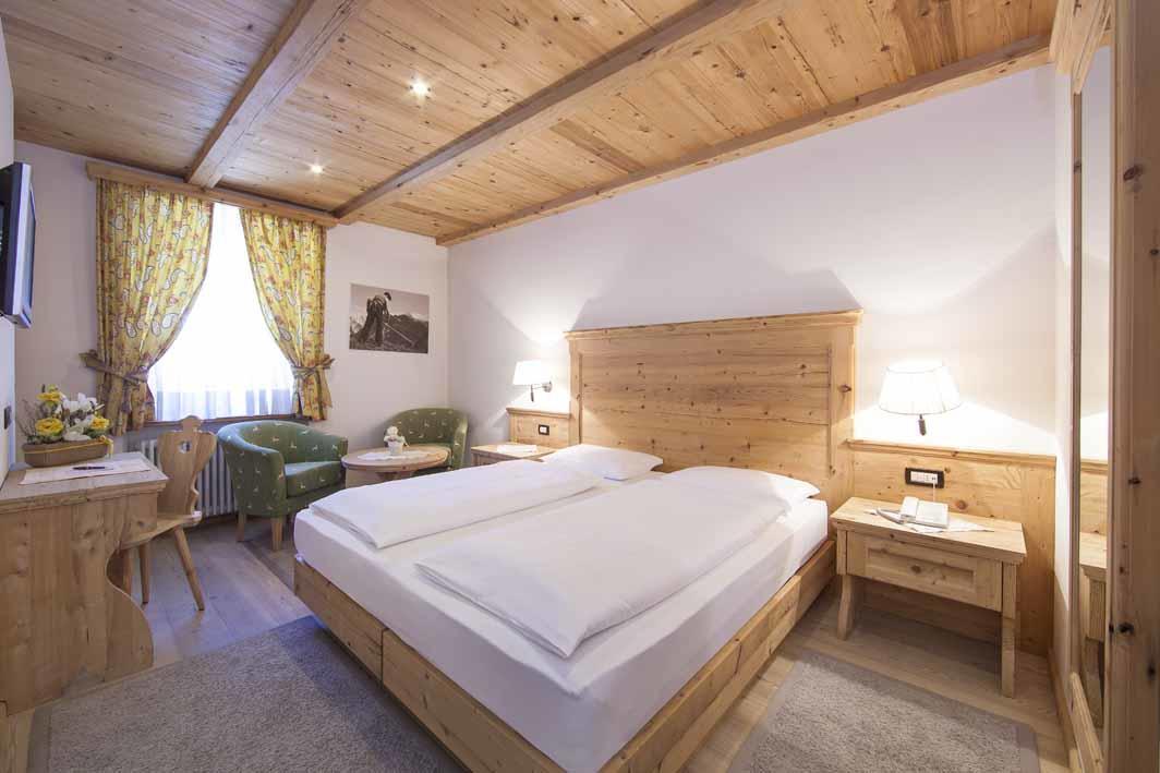 Hotel Corona Krone Selva di Val Gardena Room photo